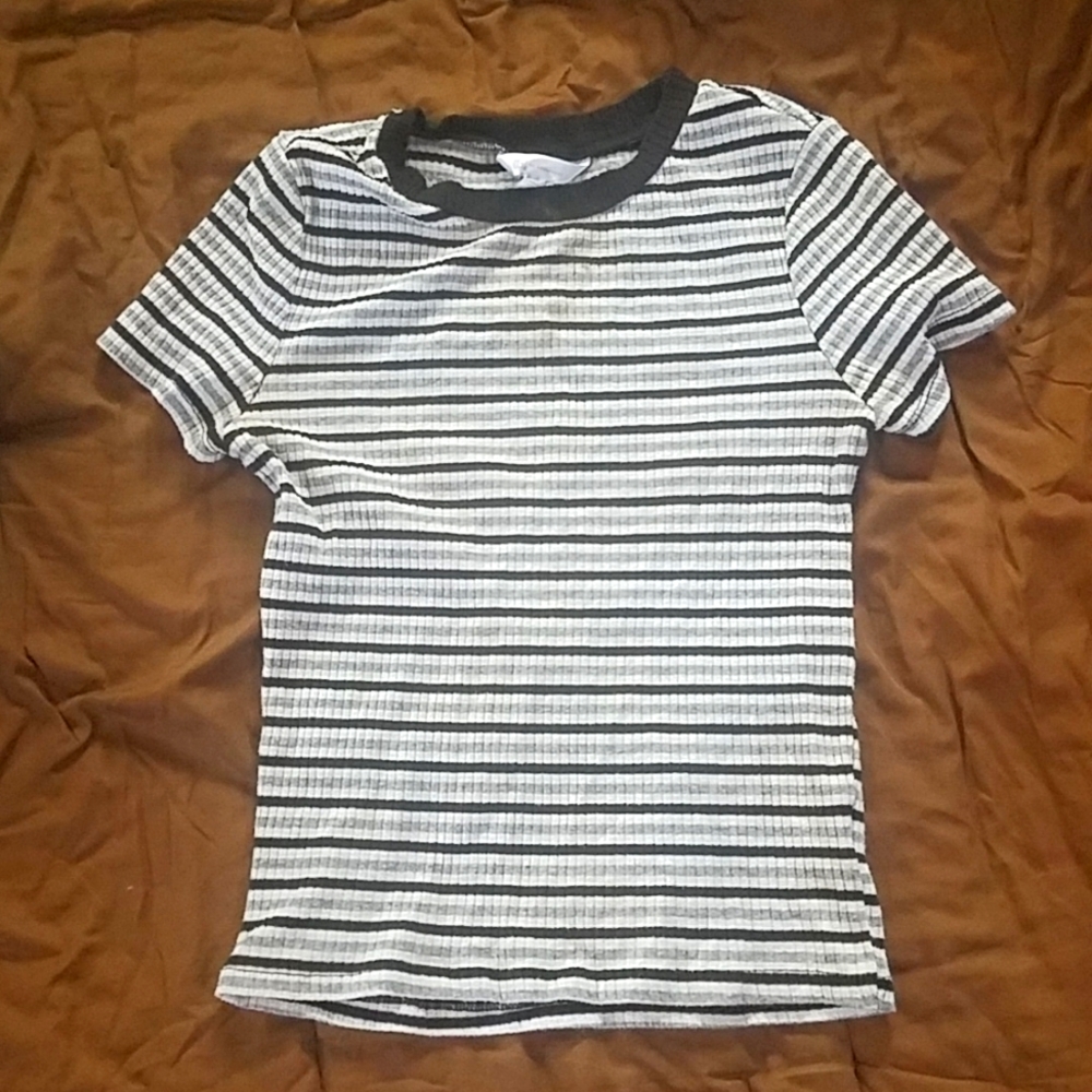Crop top size s/ch (3-5)